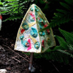 Stitch your own Toadstool : A relaxing afternoon of making
